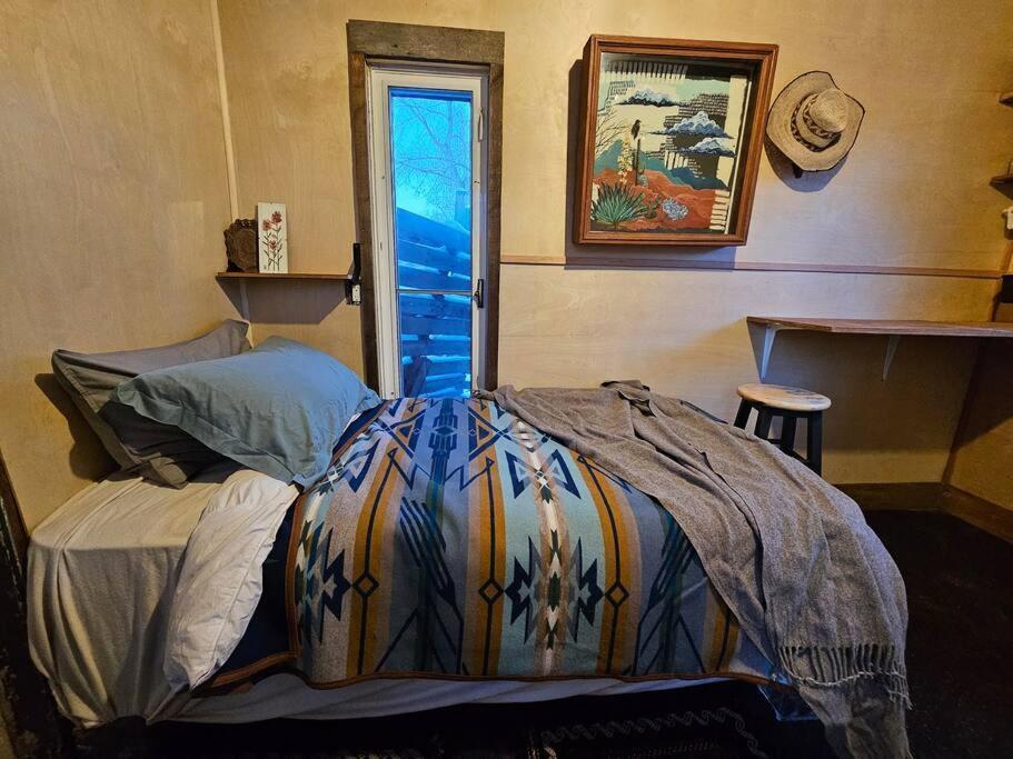 Blue Dog Accommodations Eastend Eksteriør bilde